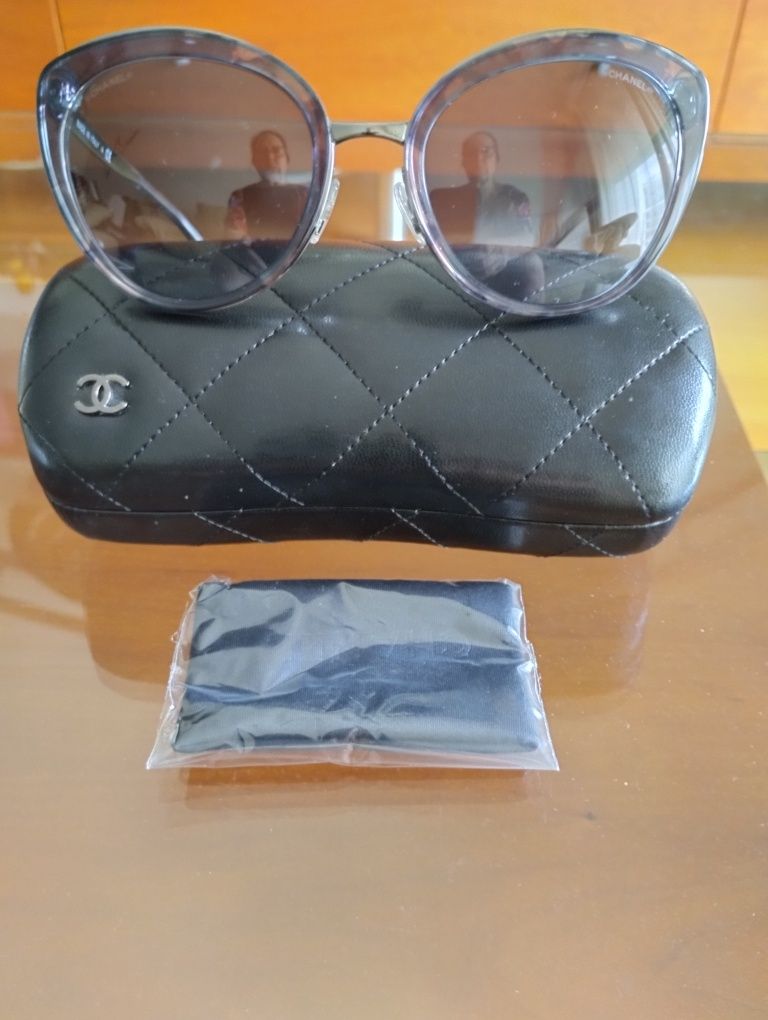 Óculo CHANEL, novos e originais