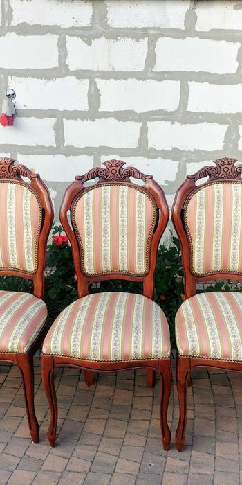 Stół +sześć krzeseł w stylu barokowym