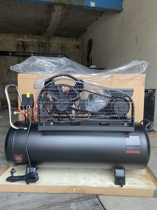 Компресор Dnipro-m AC-100VG