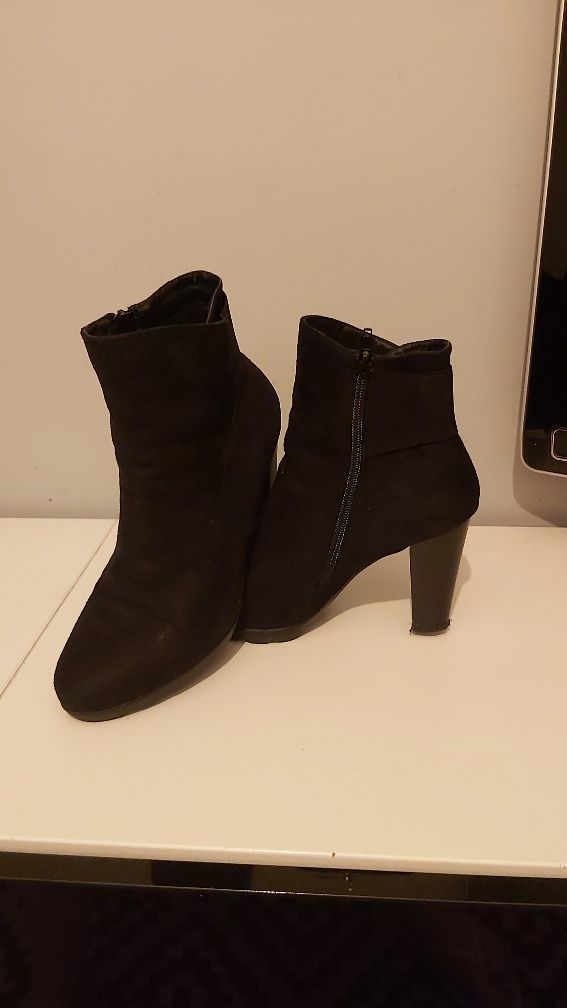 buty damskie na obcasie