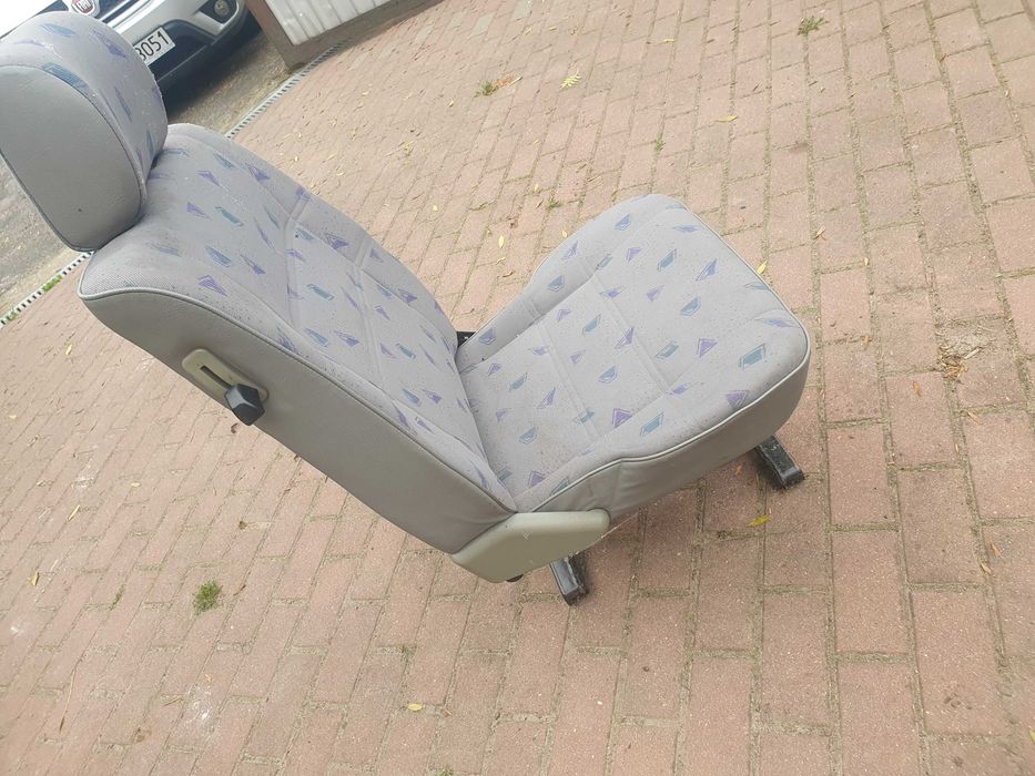 Fotel VW T4 II Rząd Koziołek  pojedynczy fotel