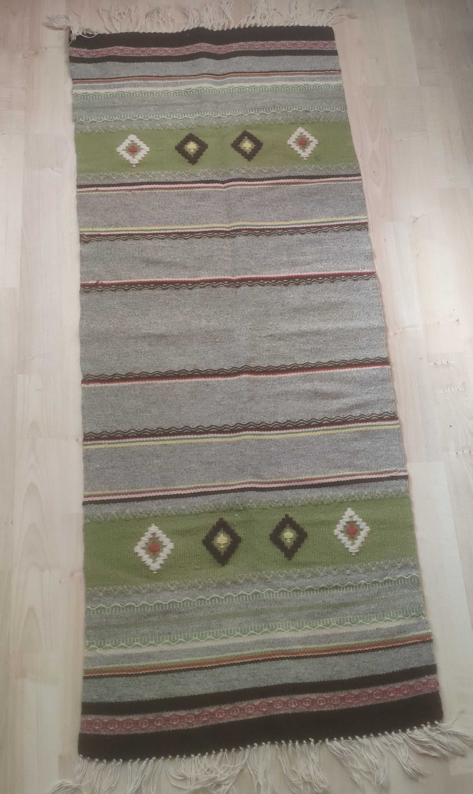 Wełniany dywanik vintage
