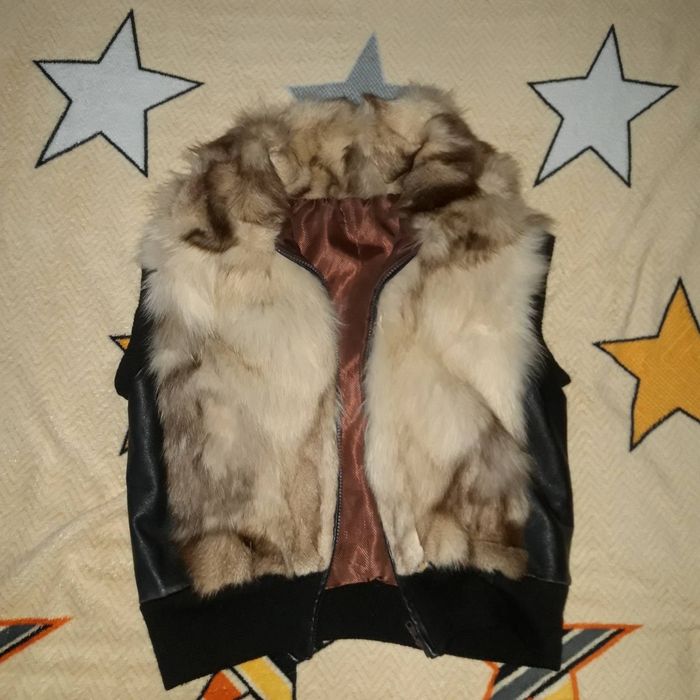 Жилетка с натурального кролячего меха