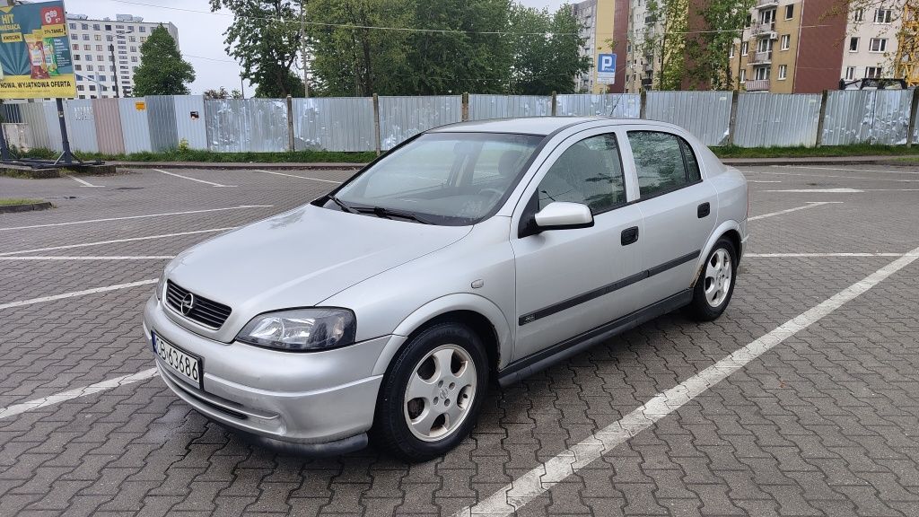 Astra 1.6 gaz 1999r