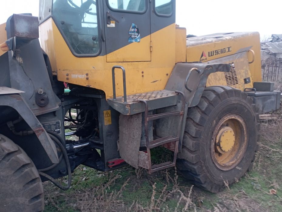 Фронтальный погрузчик SDLG 933L