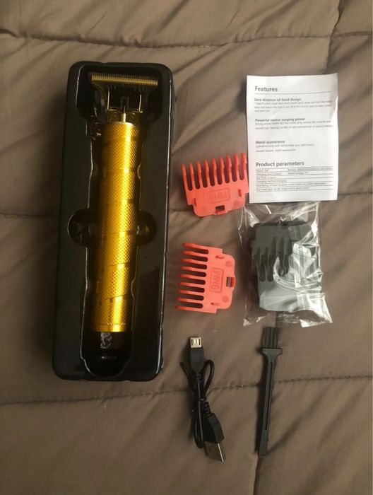 Máquina de Cortar Cabelo e Barba