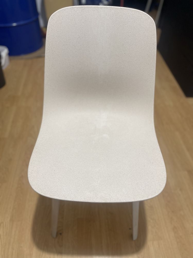 Cadeira ikea branca