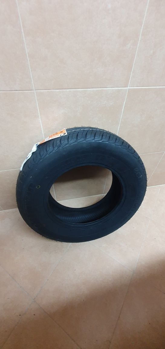 Pneu 175/70R13 OVATION