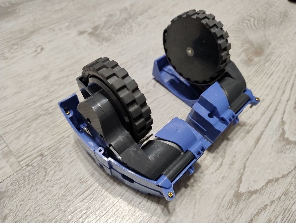 Moduł koła lewego ,L` + Moduł koła prawego ,R` Irobot Roomba 630