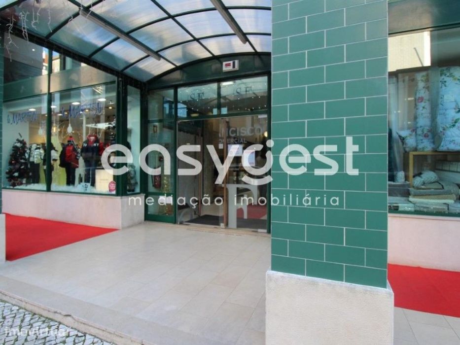 Loja, Cafetaria no Centro Comercial São Francisco, Leiria