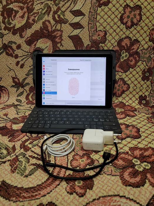 Планшет apple ipad pro 1 покоління 9.7" iOS 12 128 ГБ