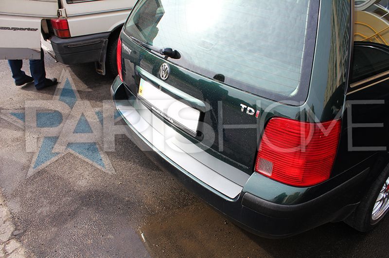 Накладка на задний бампер VW Passat B5 Combi В наявності