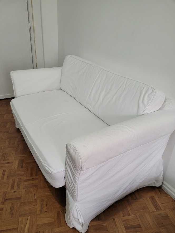 Sofá de 2 lugares branco / White 2-seater sofa - EKTORP Ikea