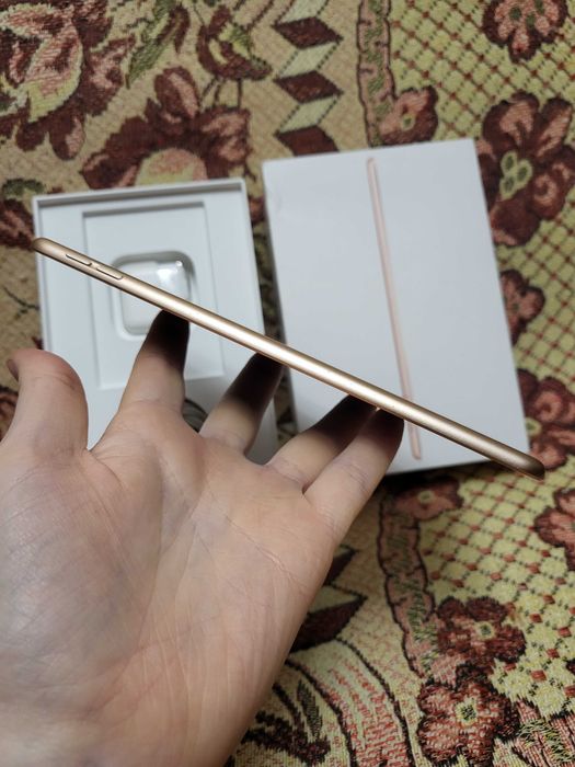 iPad mini 5 gen 7.9" 64 ГБ 2019 wi-fi планшет Apple