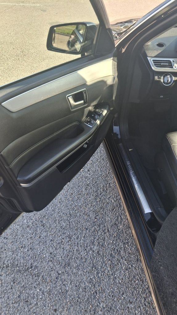 Mercedes E220  edição limitada