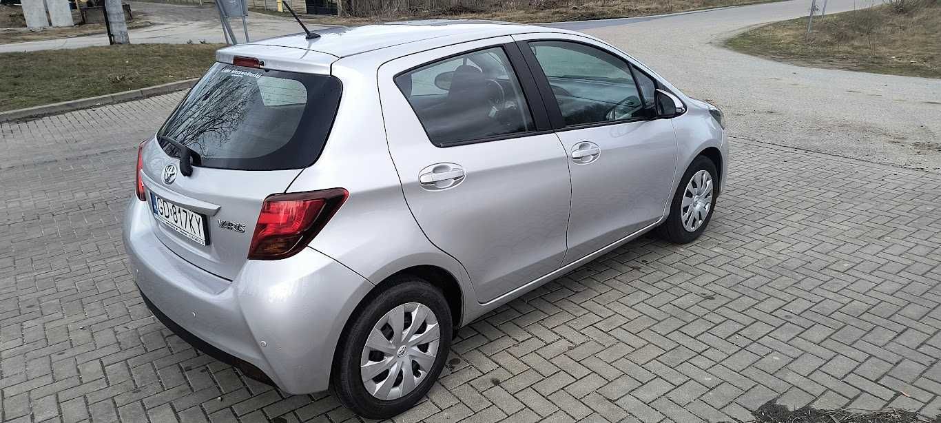 Toyota Yaris  1,0 B 2015 Salon 1 własciciel 5-drzwi