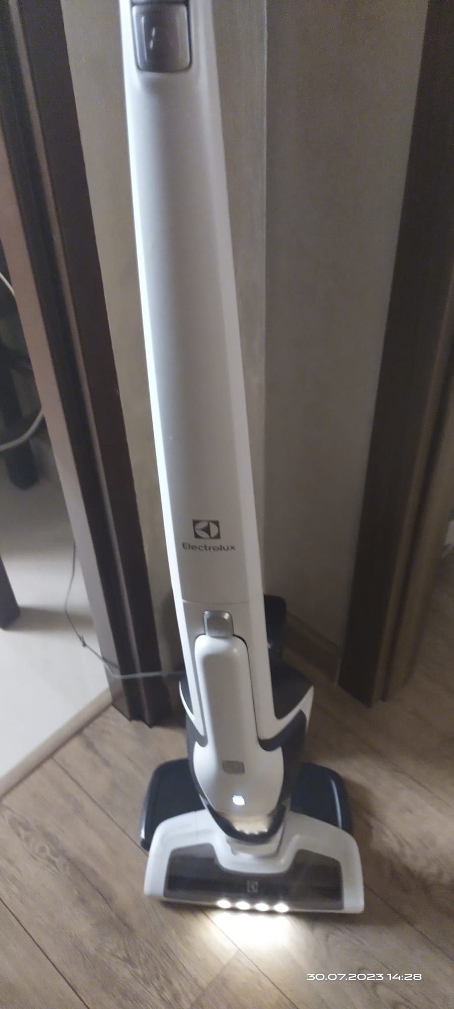 Odkurzacz pionowy Electrolux EER7ALLRGY