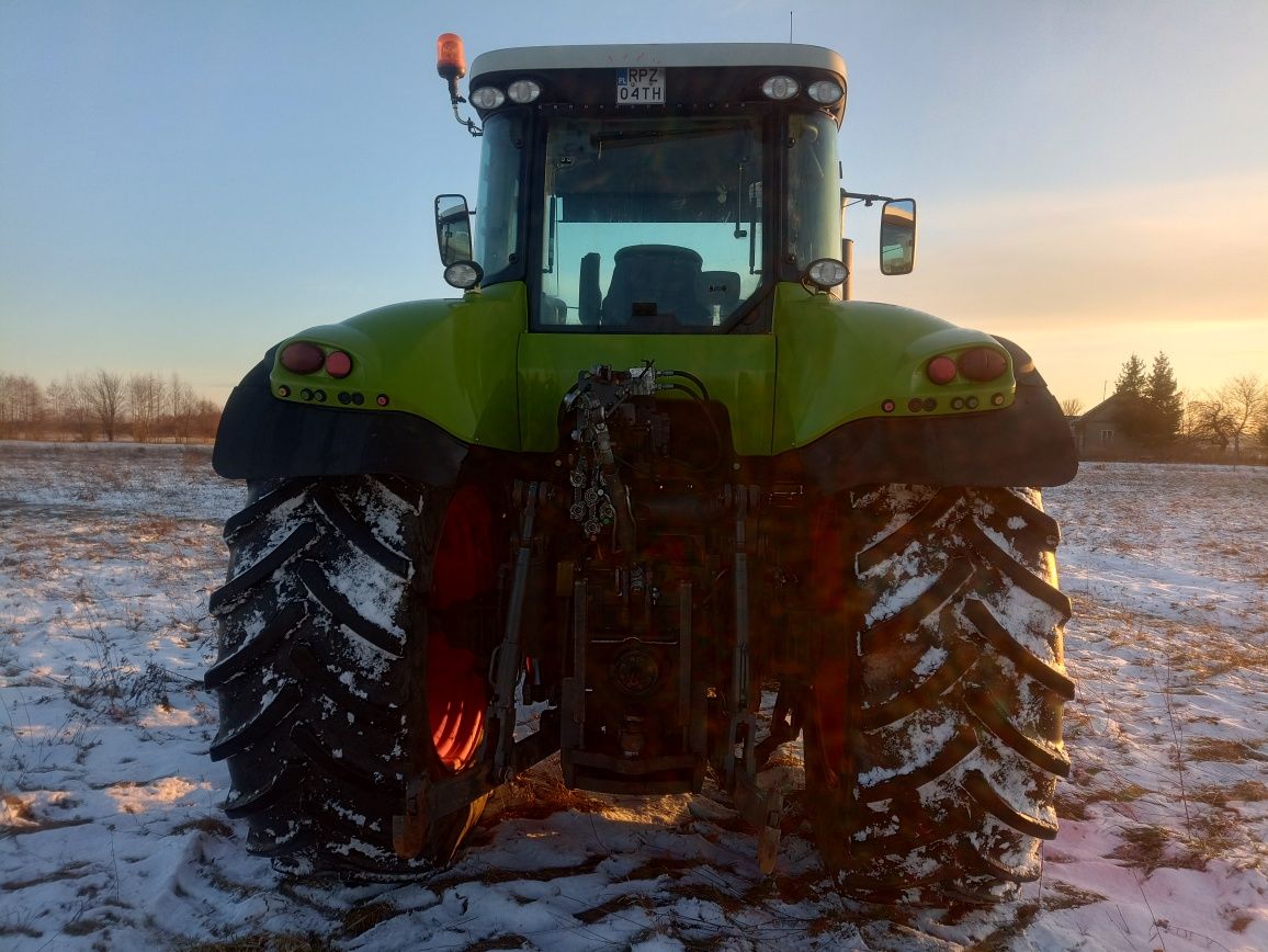 Ciągnik Claas Axion 810