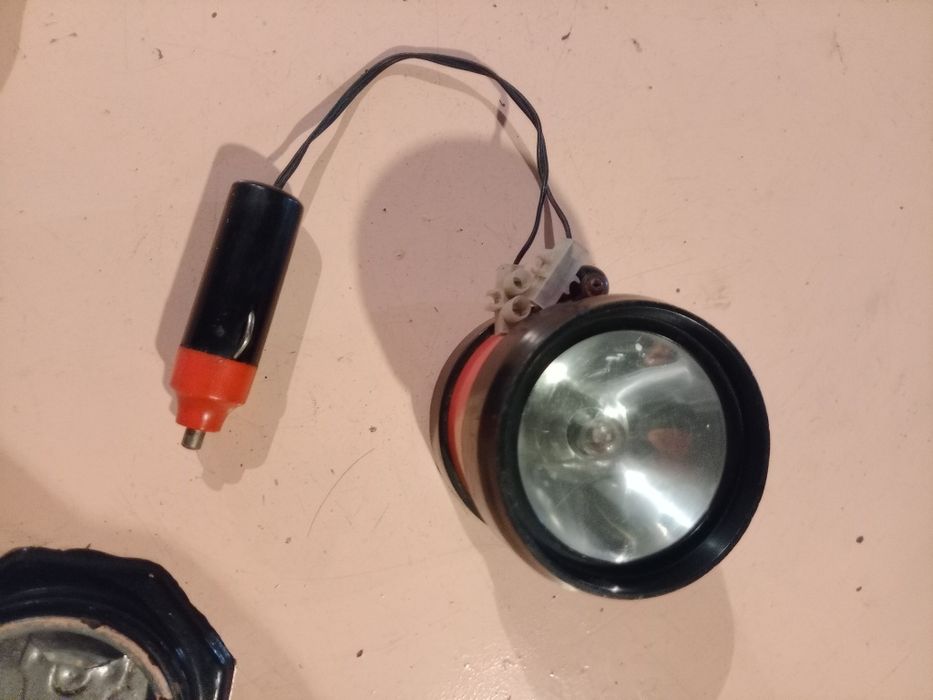 Lanterna para ligar no carro