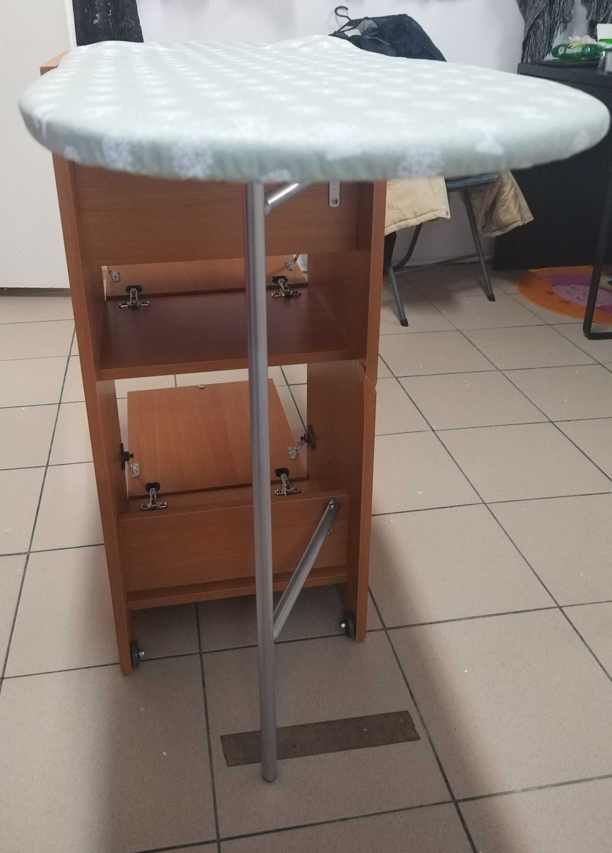 Szafka z deska do prasowania