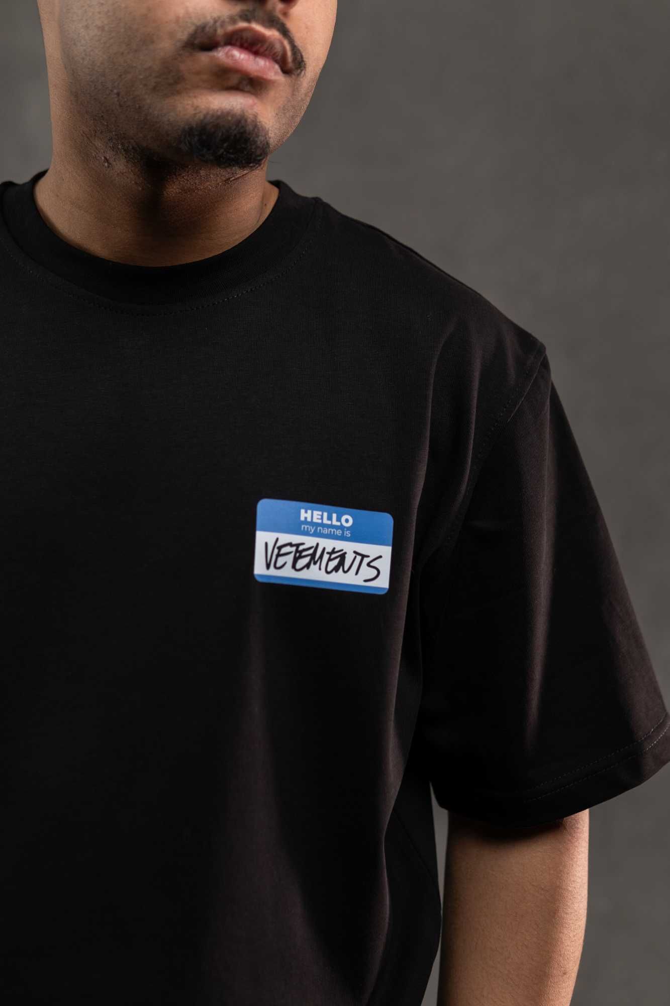 Без предоплат!Чоловіча футболка Vetements "Hello My Name Is"