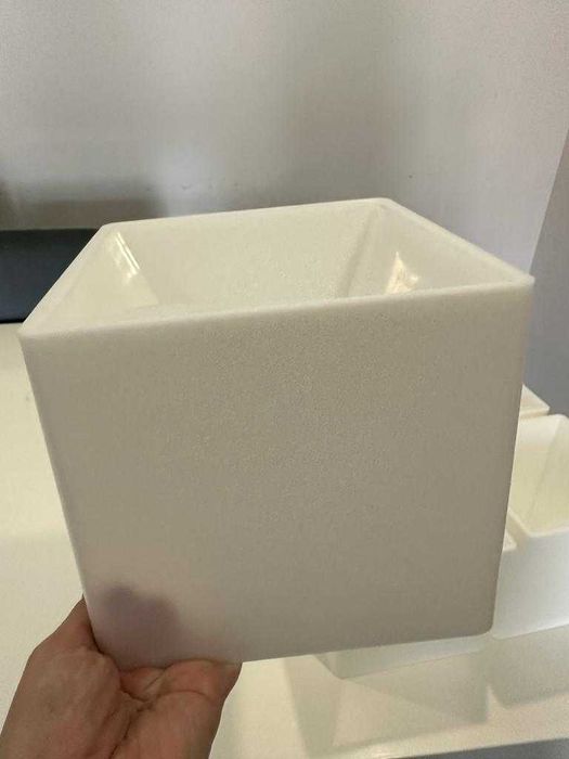 Molde de silicone 15 cm em piramide para artesanato em epoxy, velas...