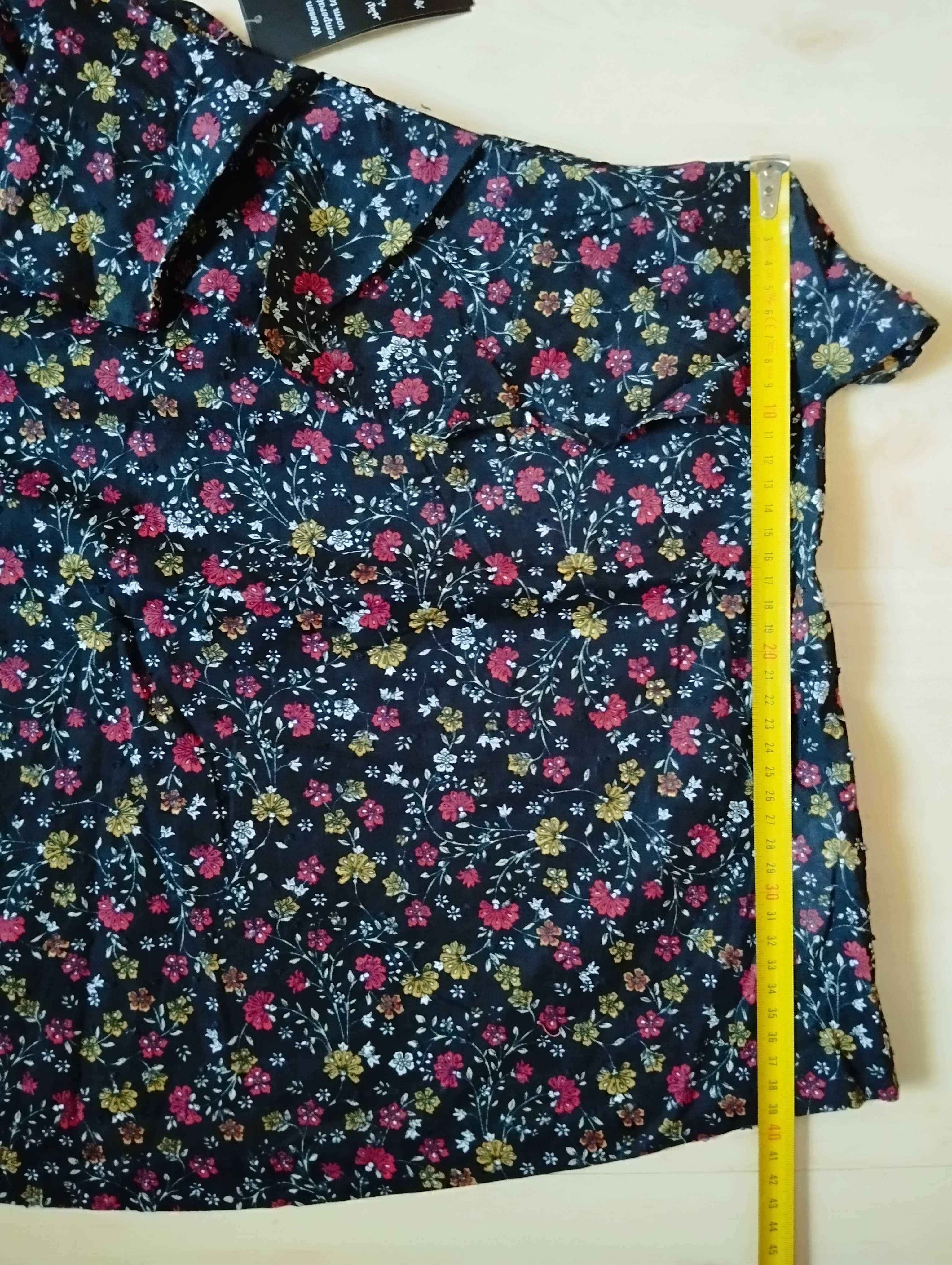 czarna hiszpanka na jedno ramię xxl kwiatki łączkę drobny floral print