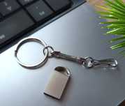 Флэшка  мини USB