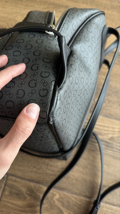 Оригінальний рюкзак Guess