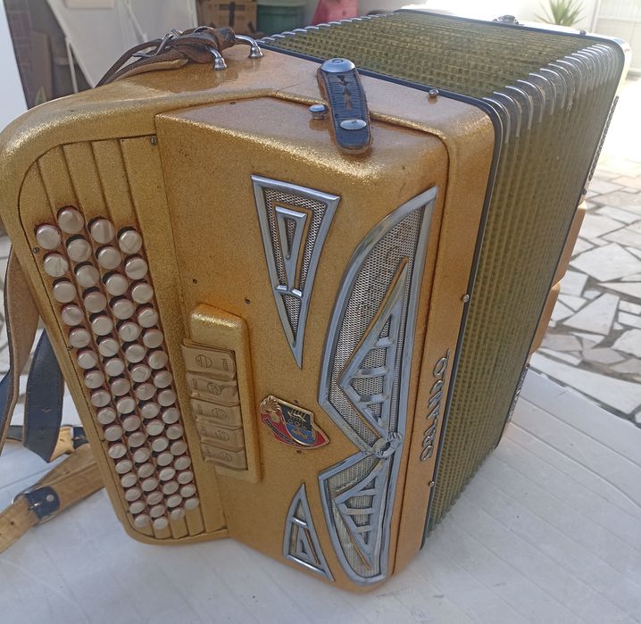 Acordeon botões 3 voz barato