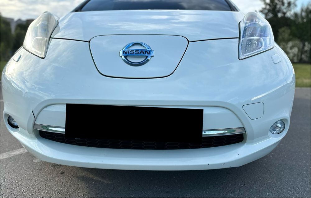 Nissan Leaf 24kw їде 110-120км 9палок! Ціна до 25.10