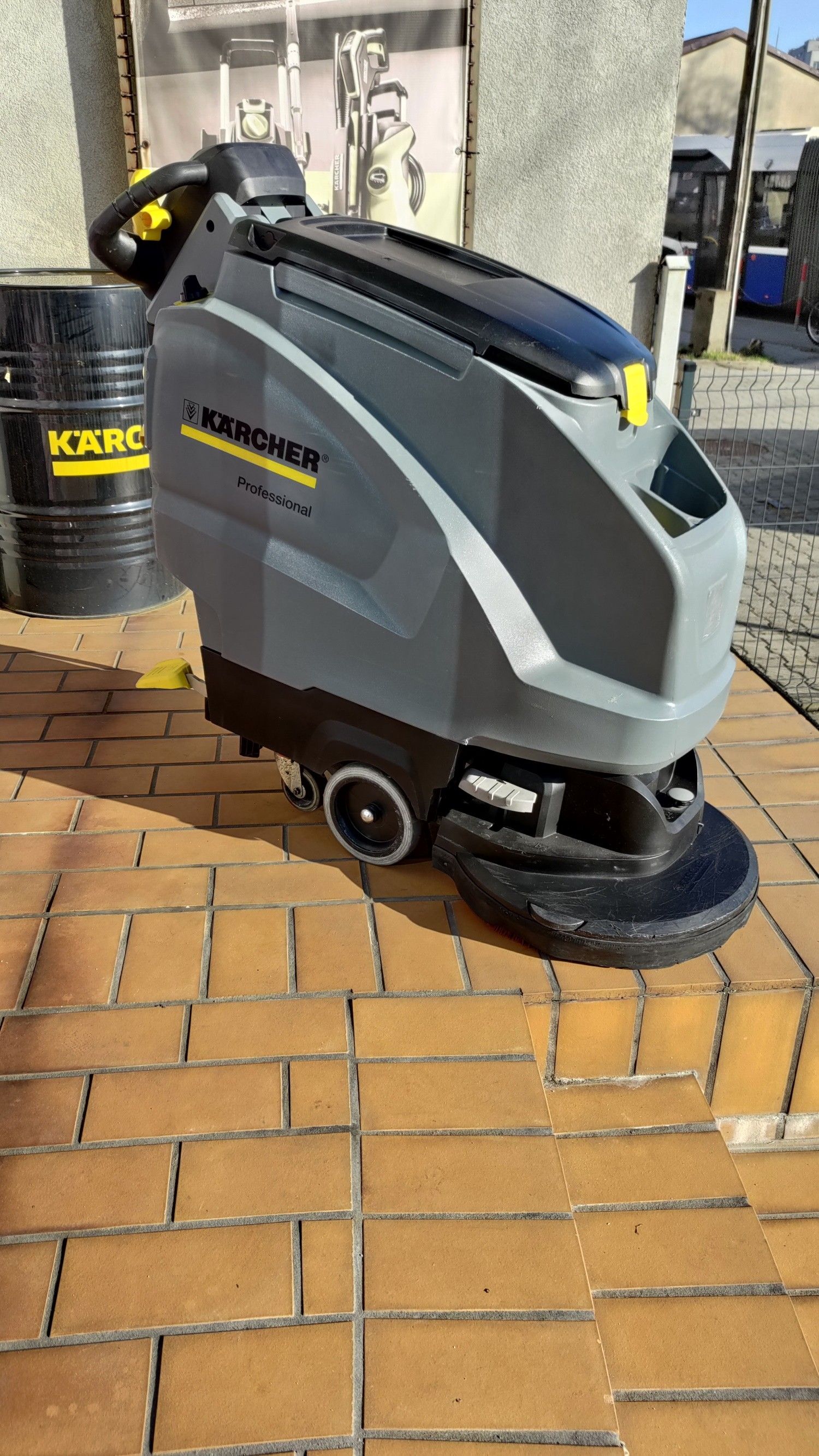 Szorowarka kompaktowa głowica dyskowa B 40 W B 40 C Bp Classic Karcher