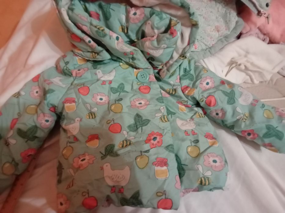 Продам детскую куртку ,комбинезон