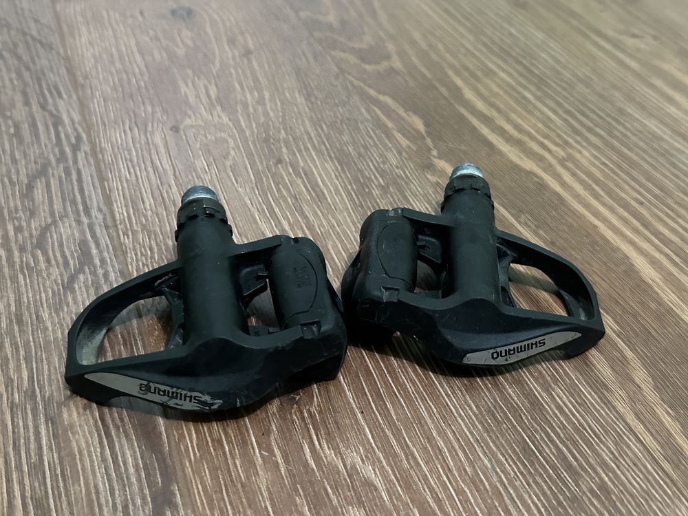 Шосейні контакти Shimano PD-R550