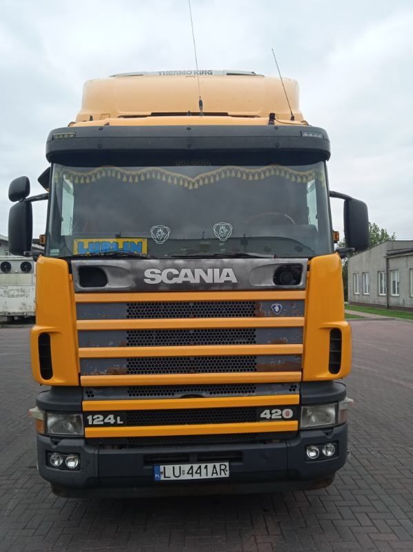 Samochód ciężarowy Scania 124l