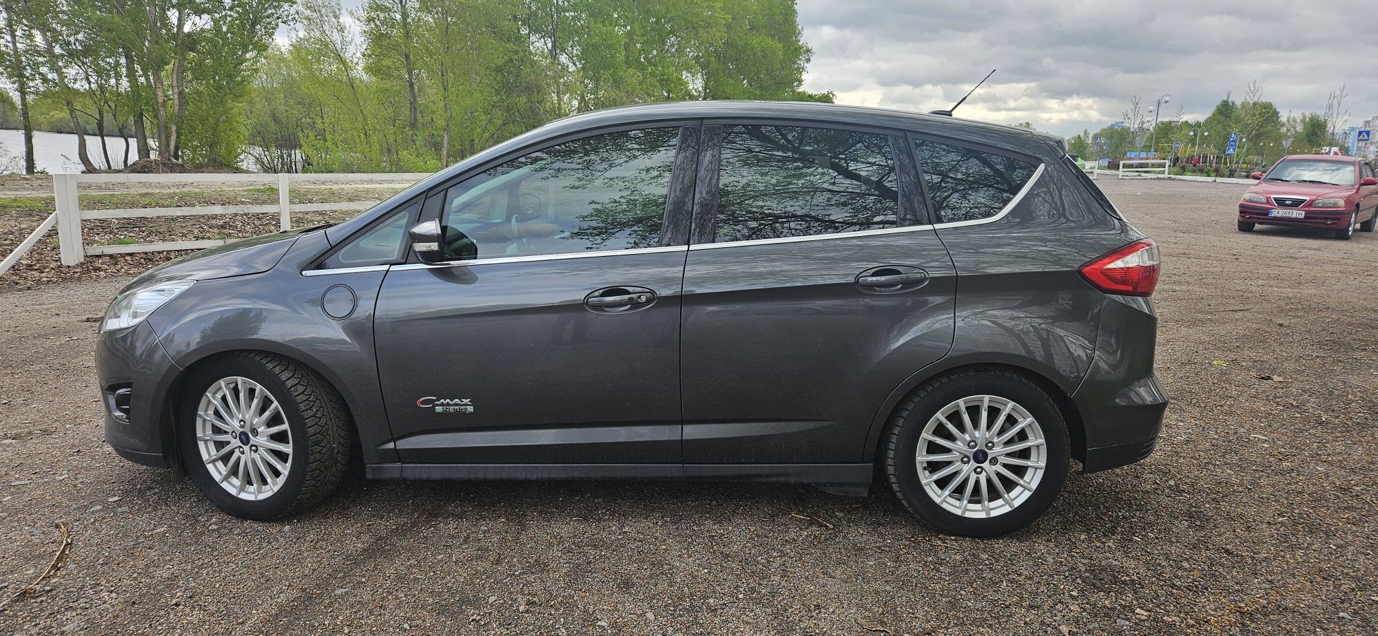 Ford C-Max Plug-in Hybrid (PHEV)