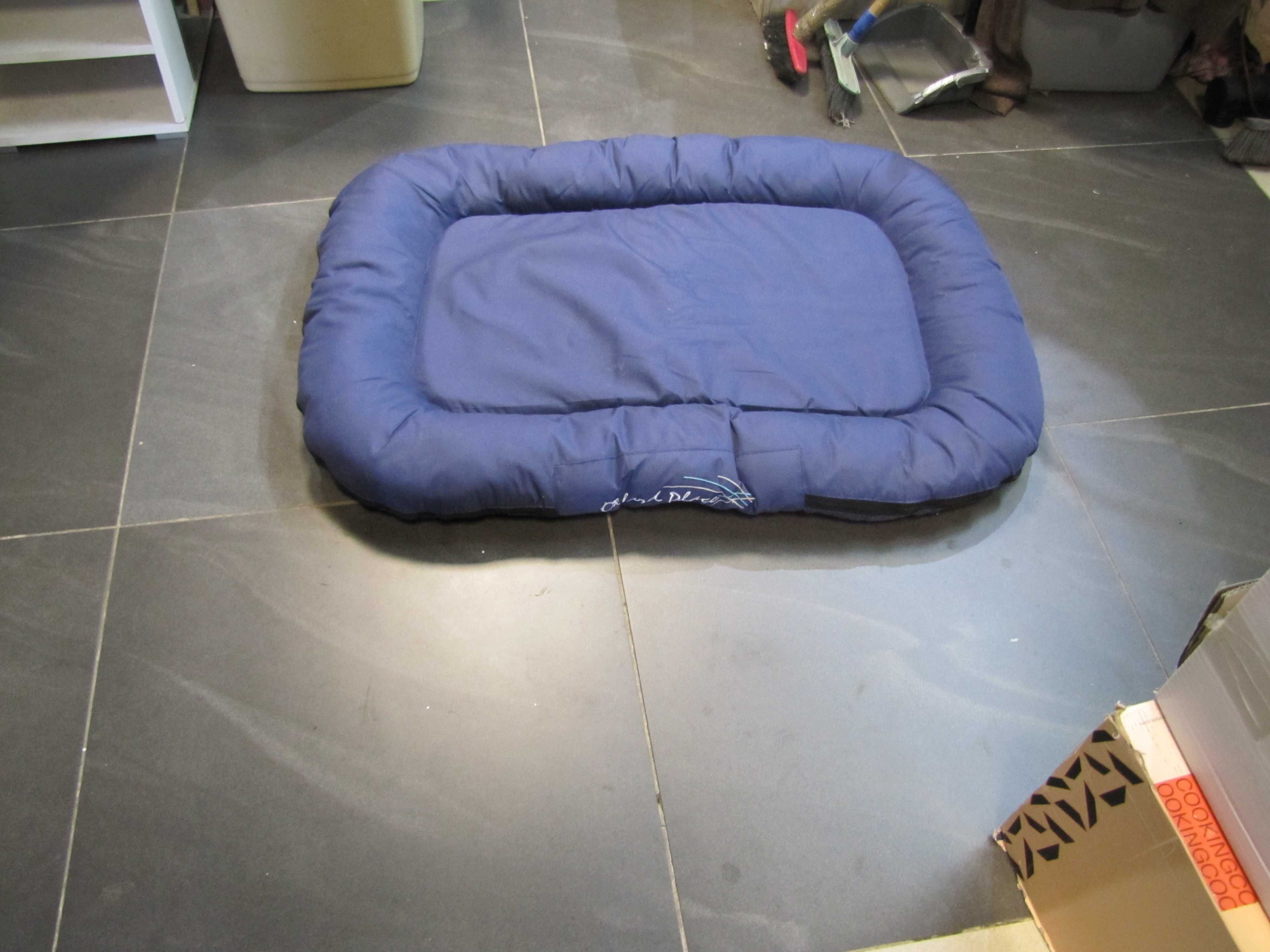 Kerbl poduszka do leżenia legowisko psa 100 x 70 x 15 cm niebieska