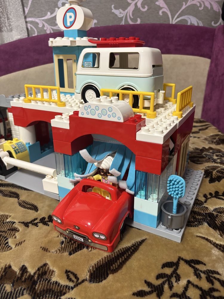 Lego duplo, 10948 гараж і автомийка