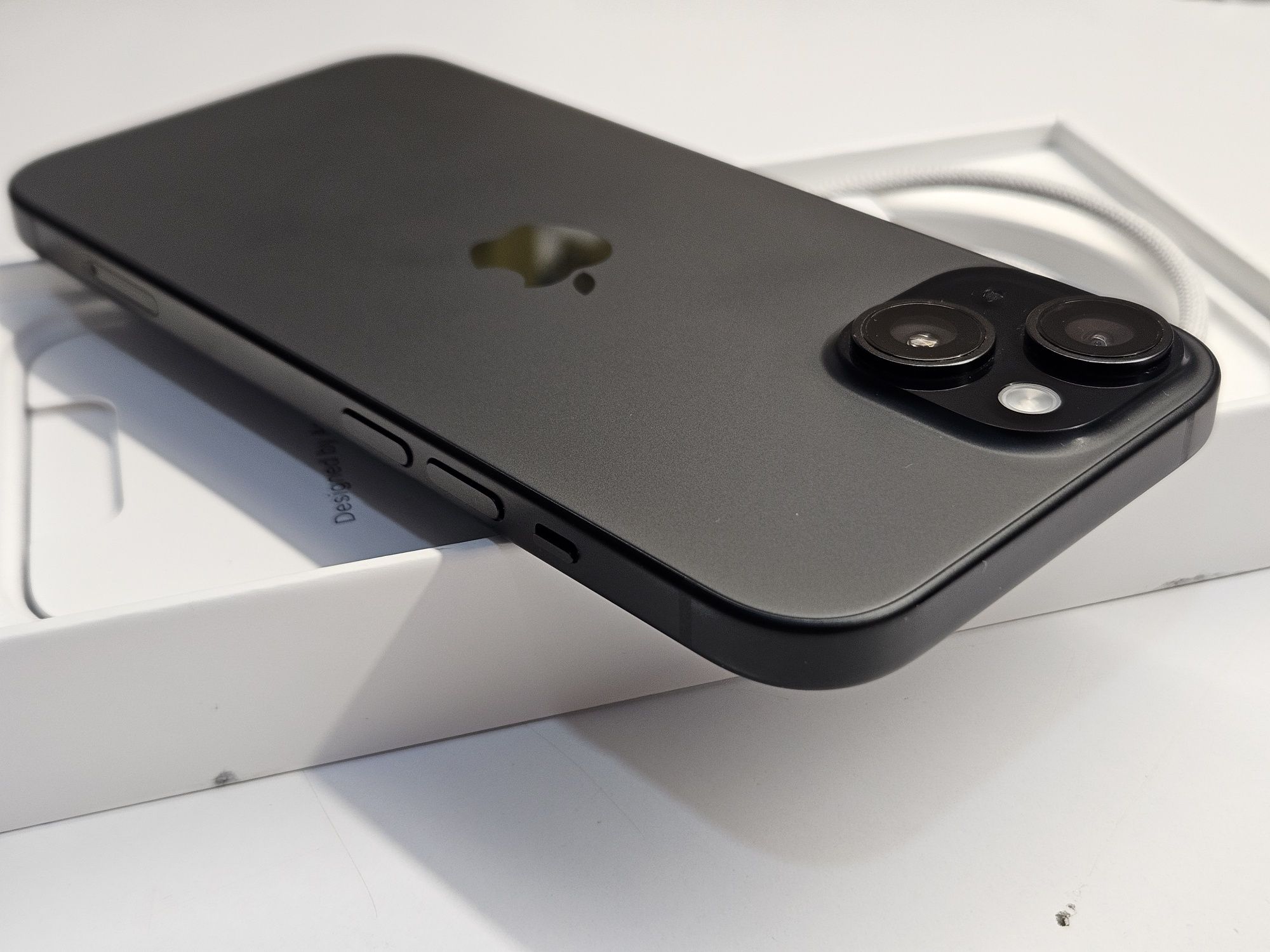 iPhone 15  128gb  100%