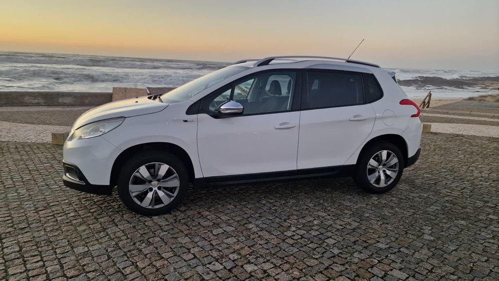 Peugeot 2008 1.2 PureTech Style