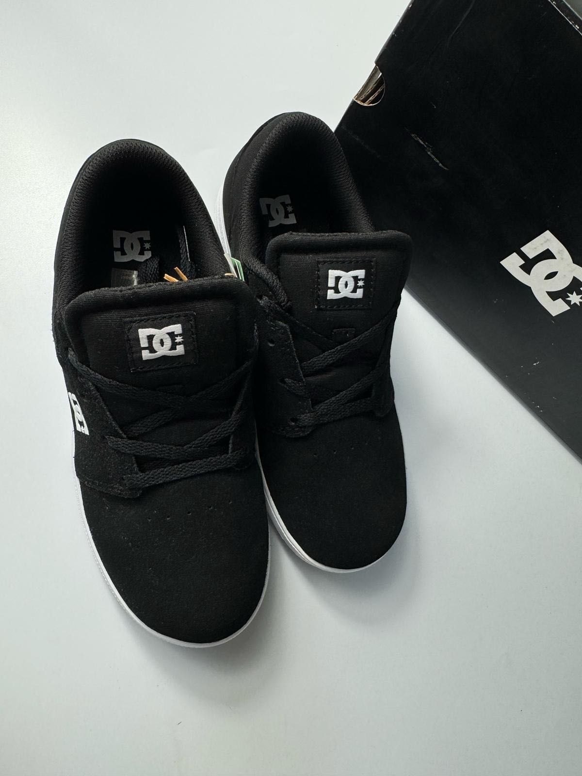 Nowe sneakersy unisex DC CRISIS 2 czarne 36,5