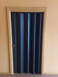 Porta de fole pvc Wengue