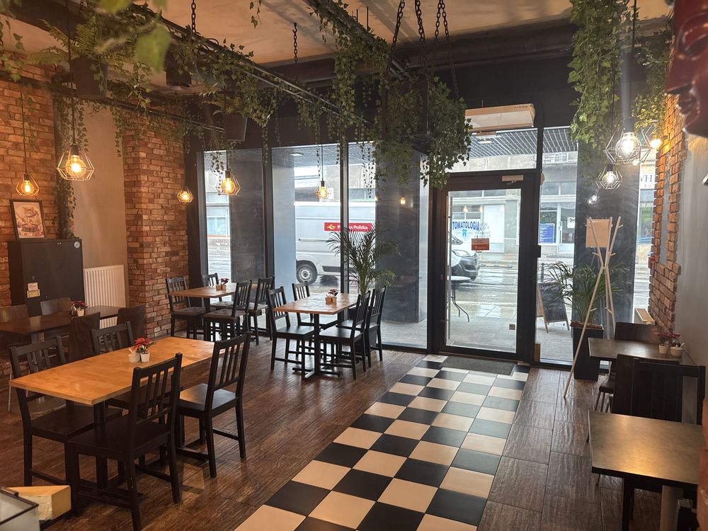 OBNIŻONE CENY. lokal gastronomiczny z wyposażeniem- Sprzedam