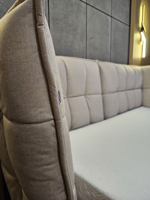 Ліжко двоспальне . Кровать.