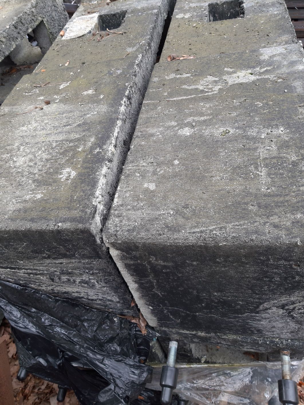 Fundament betonowy B 150 latarnie słupy
