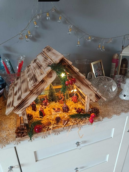 Nowa Szopka bożonarodzeniowa z figurkami