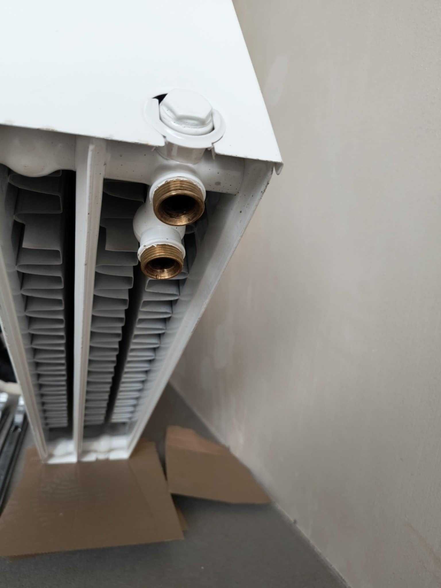 Grzejnik Novello 33 900x700 producent Stelrad 2334 W