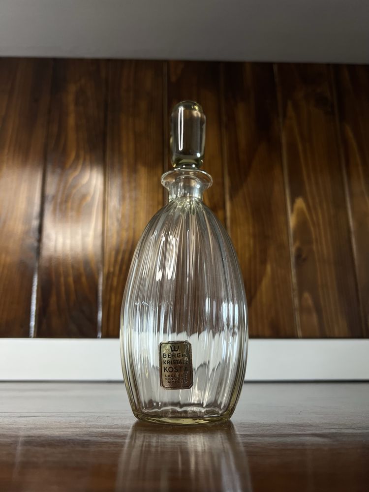 Kryształowa Karafka Kosta - Vintage Elegancja!