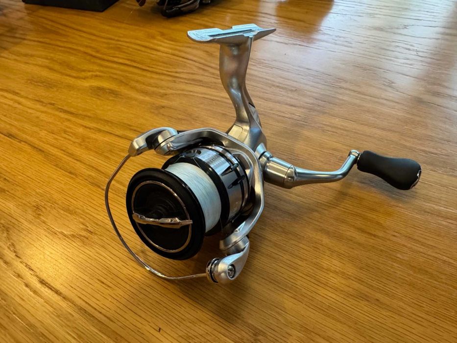 Shimano Stradic 2500HG-L topowy kołowrotek Shimano, stan bardzo dobry