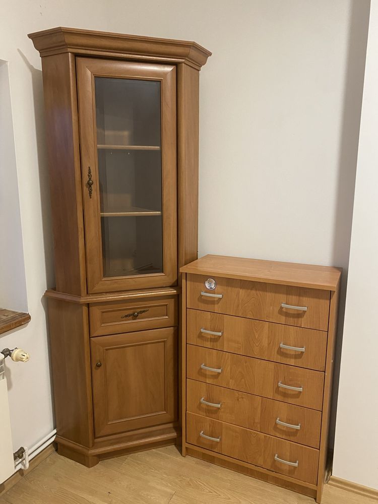 Sprzedam meble, przewijak i oddam rzeczy dziecięce 50-62 cm